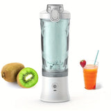 Portable Blender 600ML making fresh smoothie